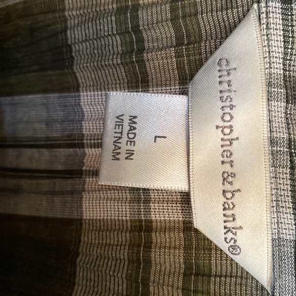 Women’s button down shirt - Picture 3 of 6